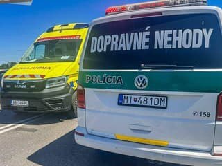 Aktuálne: Motocyklista po zrážke s autom pri Kunove skončil v nemocnici, polícia vyšetruje príčiny